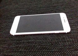 Apple iPhone 7 Plus Unlocked Phone 32 GB - US Version (Rose Gold)