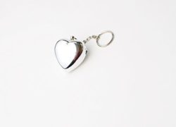The Best Valentine's Day Gift Is The Gift Of Protection. Give Our Personal Silver Heart Alarm To Your Loved Ones, Especially Great For The College Student. Easily Attaches to Purse/Backpack, Clothing,Keys etc. with Its Key Ring Loop.